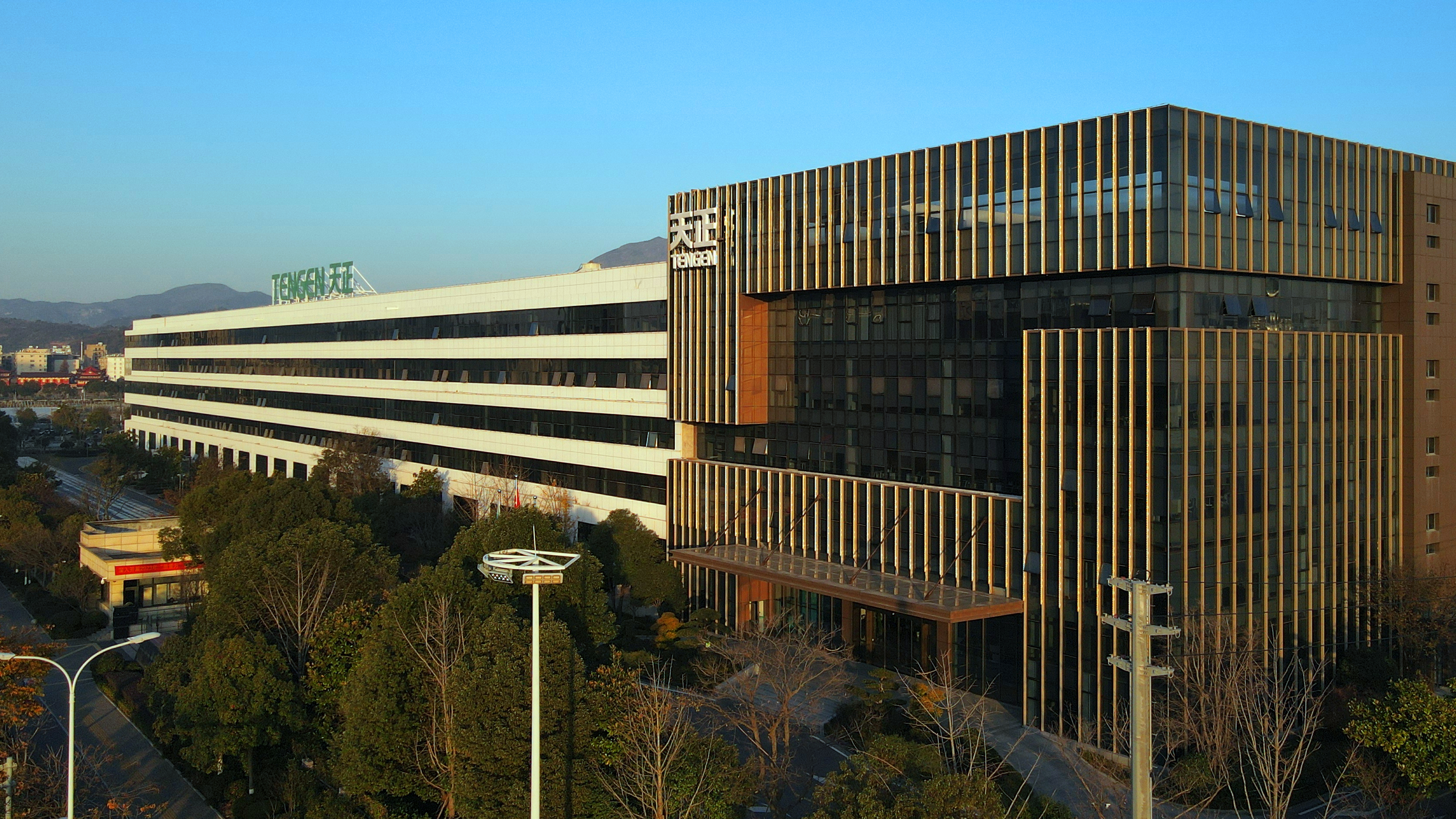 位列榜首！尊龙凯时获评“最美工厂”荣誉